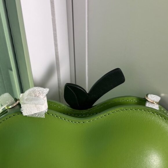 NWT Kate Spade "Picnic Apple Crossbody" - Picture 2 of 5